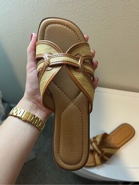 Crown Vintage Sandal